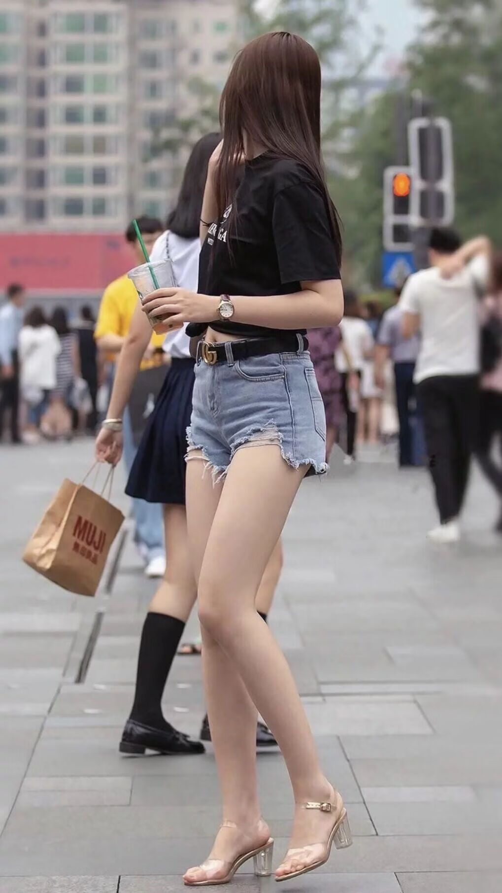 熊猫体育APP-马竞客场大败，积分榜榜首位置岌岌可危，马竞联赛